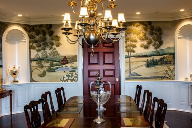 Dining room table & chandelier